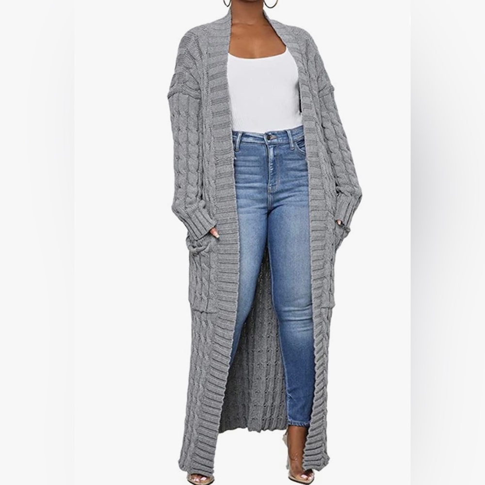 Cable Knit Oversized Sweater Duster with pockets NWT gray